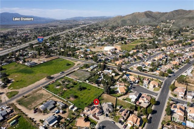 22320 Spur Brook Drive, Wildomar, CA 92595