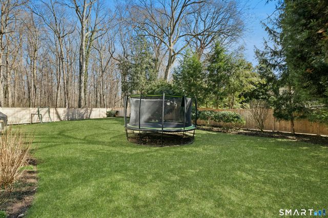 86 Middlesex Road, Darien, CT 06820