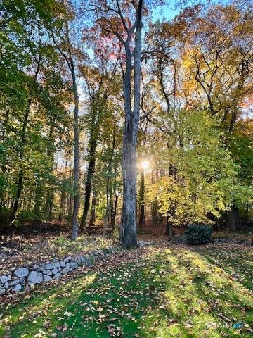 86 Middlesex Road, Darien, CT 06820