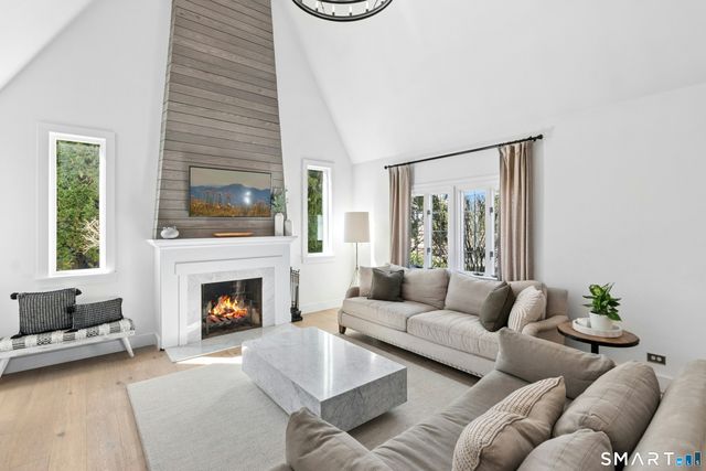 86 Middlesex Road, Darien, CT 06820