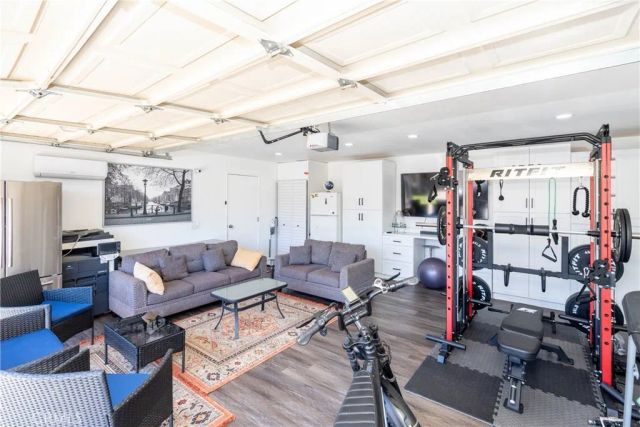 11520 Los Molinos Way, Riverside, CA 92505