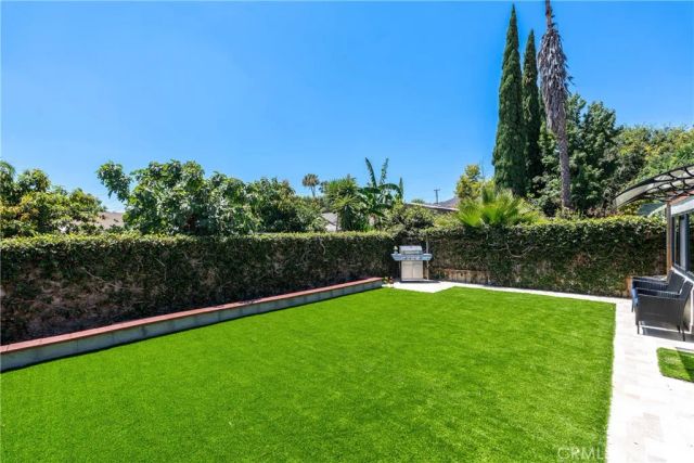 11520 Los Molinos Way, Riverside, CA 92505