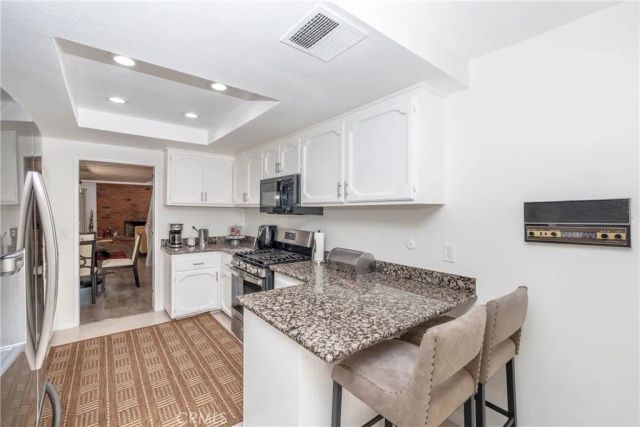 11520 Los Molinos Way, Riverside, CA 92505