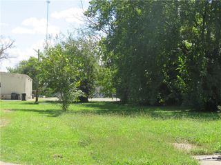 721 Pacific Avenue, Osawatomie, KS 66064
