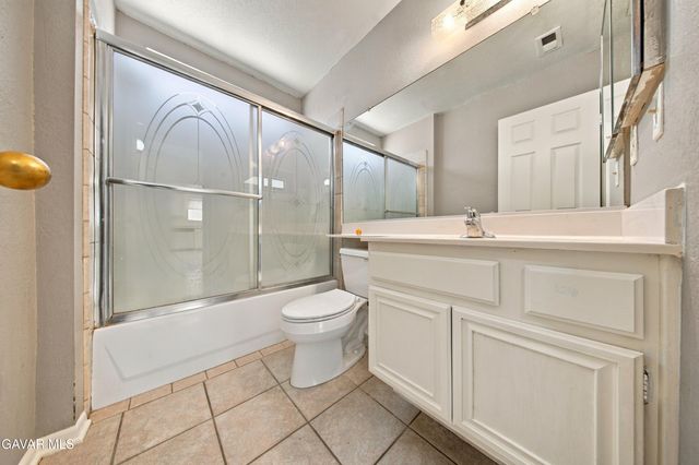 2533 Topaz Lane, Lancaster, CA 93535