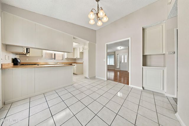 2533 Topaz Lane, Lancaster, CA 93535