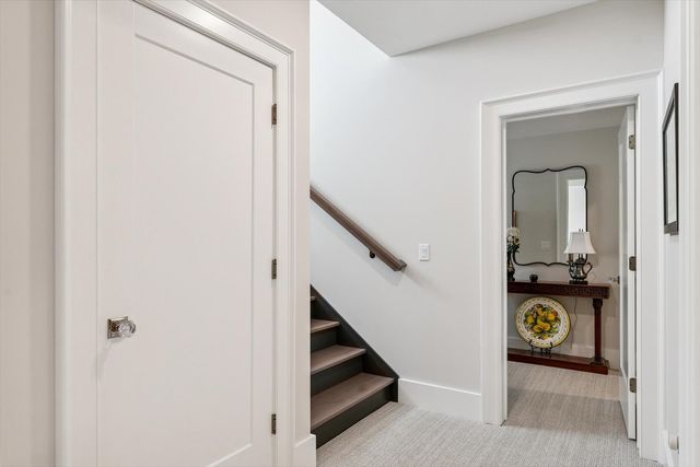 604 Cayman Way, Savoy, IL 61874