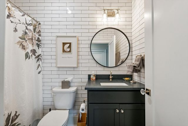 604 Cayman Way, Savoy, IL 61874