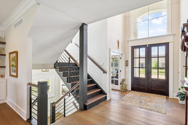 604 Cayman Way, Savoy, IL 61874