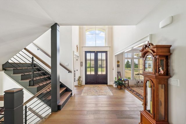 604 Cayman Way, Savoy, IL 61874