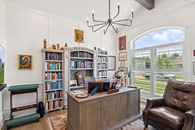 604 Cayman Way, Savoy, IL 61874