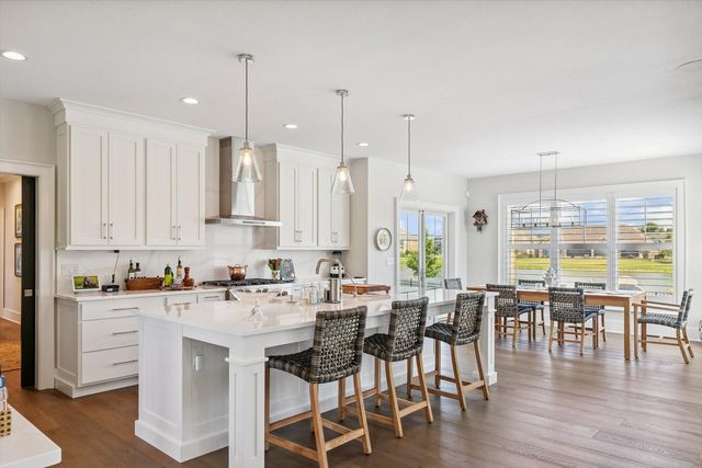 604 Cayman Way, Savoy, IL 61874