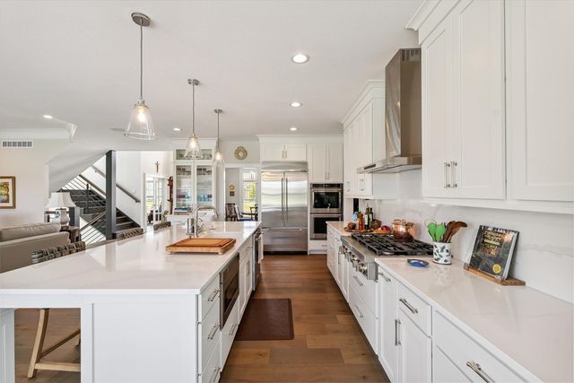 604 Cayman Way, Savoy, IL 61874