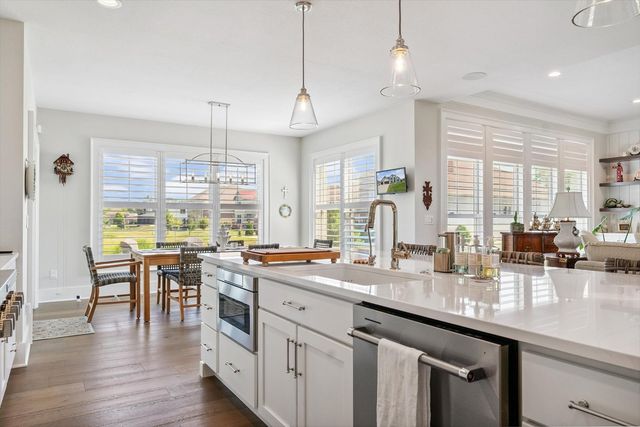 604 Cayman Way, Savoy, IL 61874