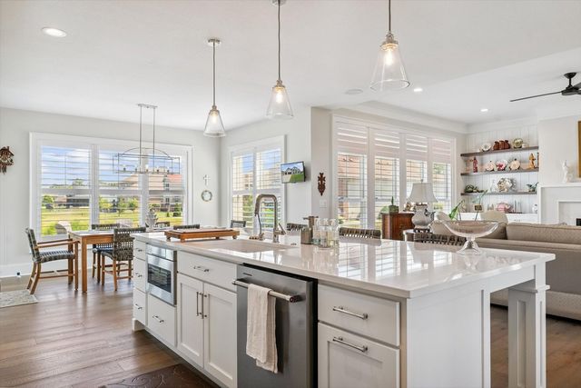 604 Cayman Way, Savoy, IL 61874