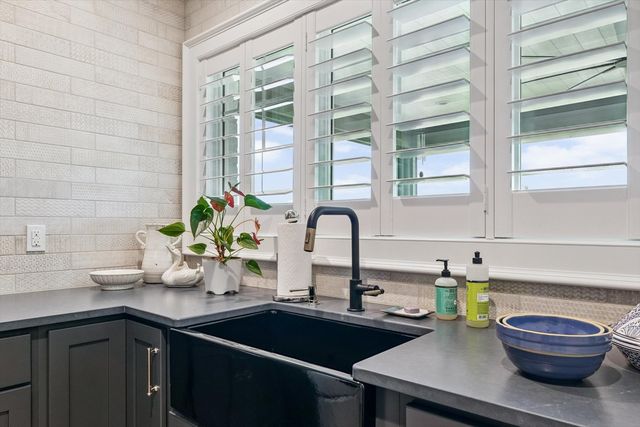 604 Cayman Way, Savoy, IL 61874