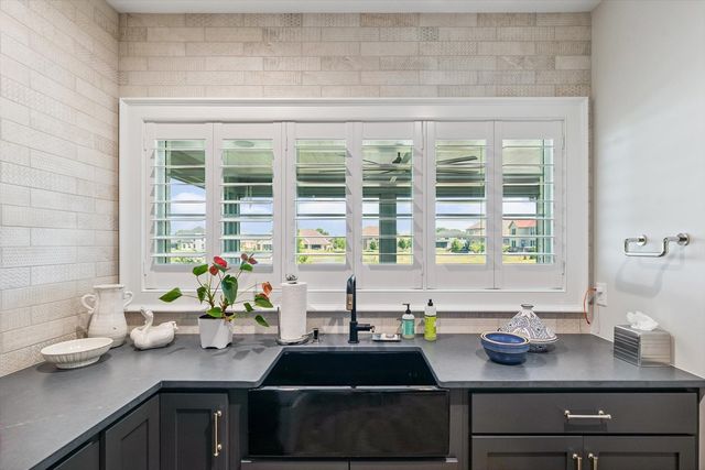 604 Cayman Way, Savoy, IL 61874