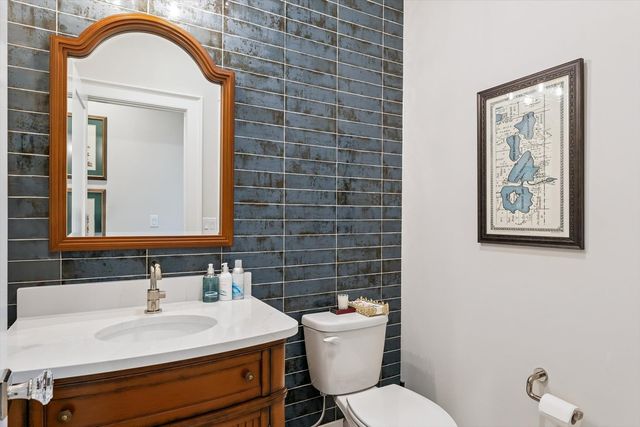 604 Cayman Way, Savoy, IL 61874