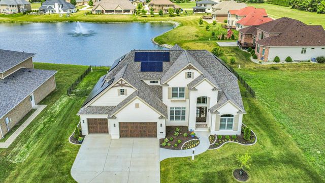 604 Cayman Way, Savoy, IL 61874