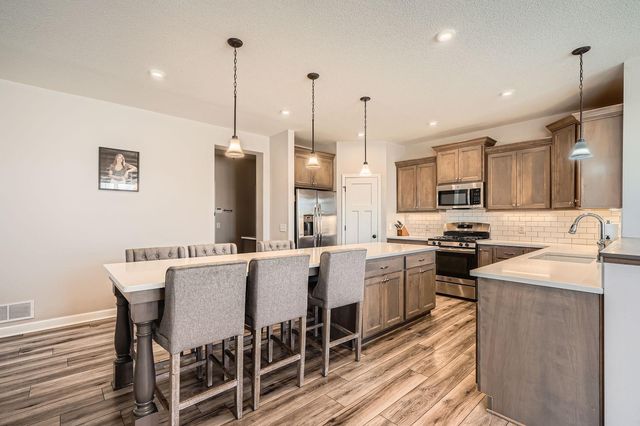 2244 Naples Avenue, Cologne, MN 55322