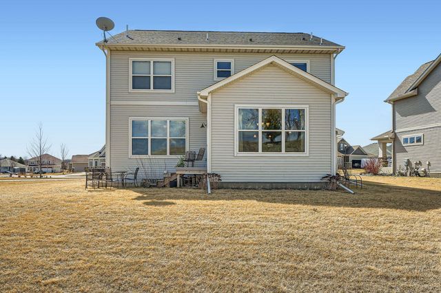 2244 Naples Avenue, Cologne, MN 55322