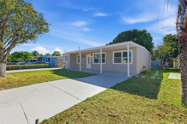 430 Old Spanish Trail, Lantana, FL 33462