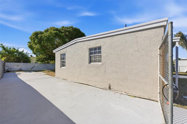 430 Old Spanish Trail, Lantana, FL 33462