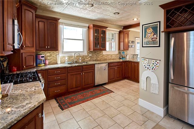 5410 Virginia Avenue Se, Charleston, WV 25304