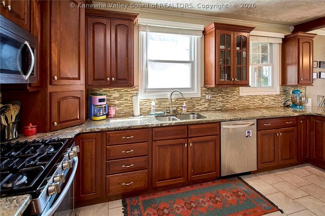 5410 Virginia Avenue Se, Charleston, WV 25304