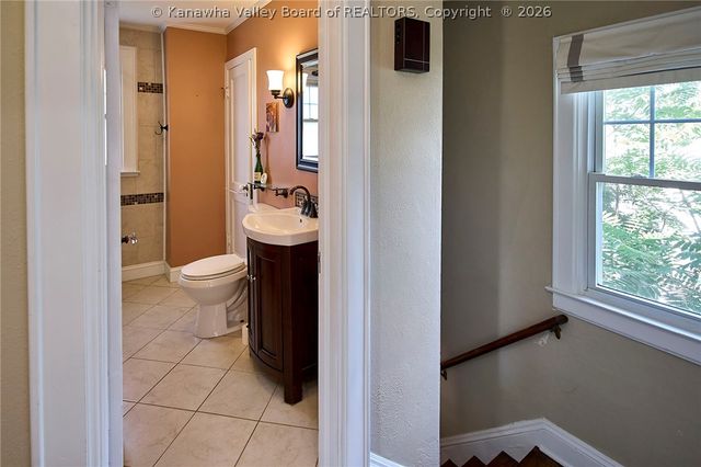 5410 Virginia Avenue Se, Charleston, WV 25304
