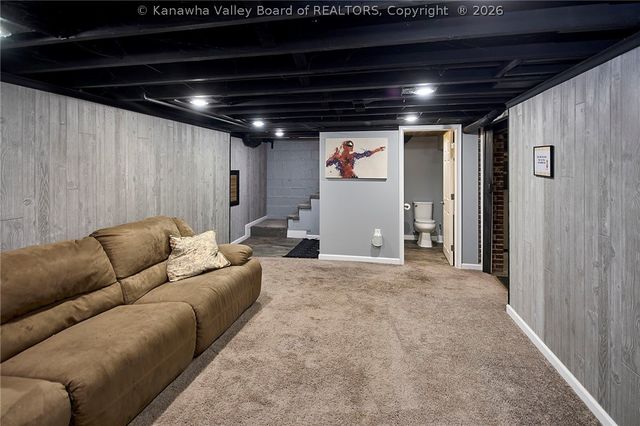 5410 Virginia Avenue Se, Charleston, WV 25304