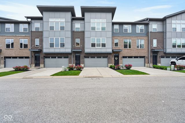8232 Bostic Drive, Fishers, IN 46038