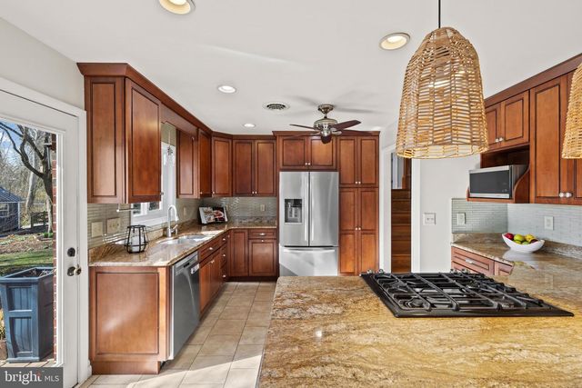 101 AVONDALE CIR, Severna Park, MD 21146