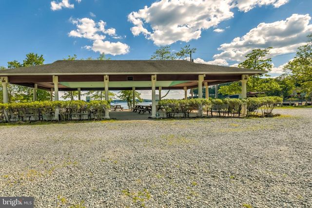 101 AVONDALE CIR, Severna Park, MD 21146