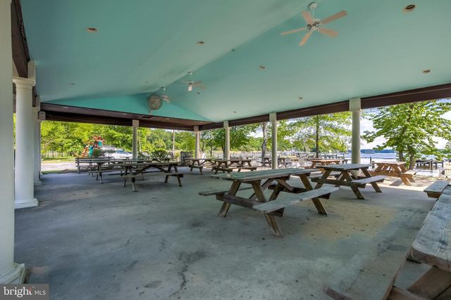 101 AVONDALE CIR, Severna Park, MD 21146