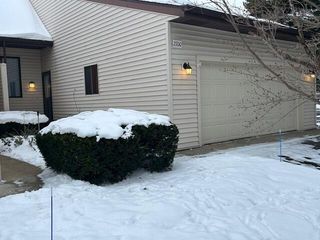 2700 Stonegate Drive 21, Wyoming, MI 49519