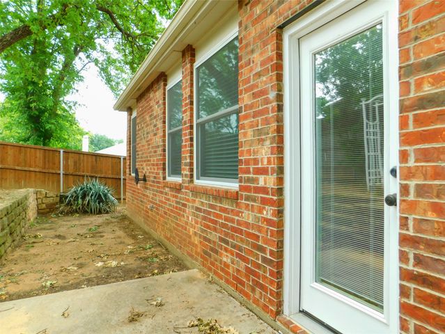 7917 Seven Oaks Lane, Denton, TX 76210