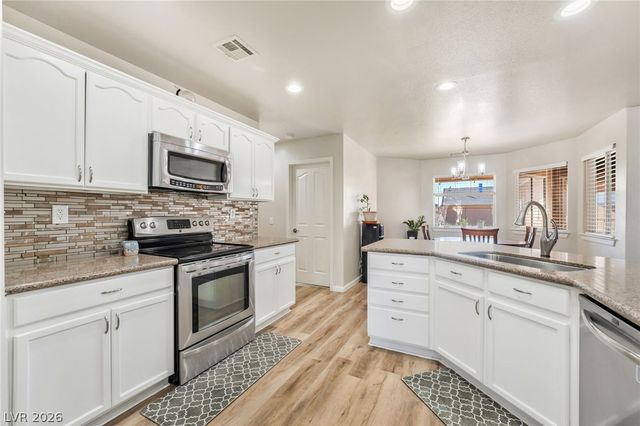 6711 Longmeadow Drive, Pahrump, NV 89061