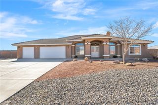 6711 Longmeadow Drive, Pahrump, NV 89061