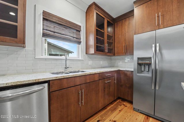1309 Bowen Avenue, Ocean Springs, MS 39564