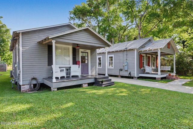 1309 Bowen Avenue, Ocean Springs, MS 39564