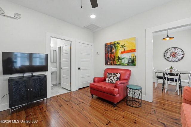 1309 Bowen Avenue, Ocean Springs, MS 39564