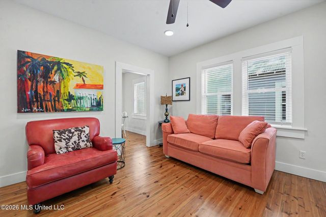 1309 Bowen Avenue, Ocean Springs, MS 39564