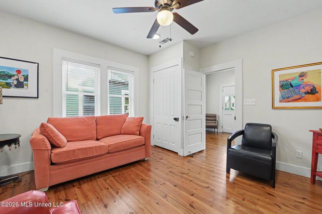 1309 Bowen Avenue, Ocean Springs, MS 39564