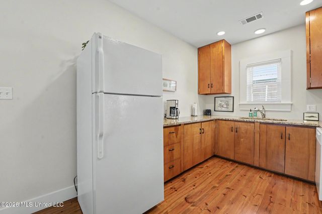 1309 Bowen Avenue, Ocean Springs, MS 39564