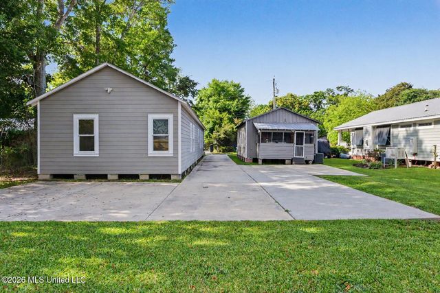 1309 Bowen Avenue, Ocean Springs, MS 39564
