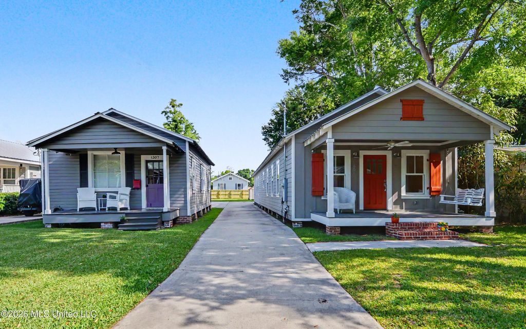 1309 Bowen Avenue, Ocean Springs, MS 39564