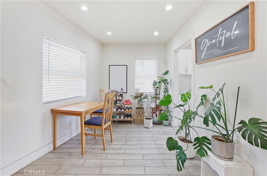 Image 20 of property listing at 8317 Whittier, Pico Rivera, CA 90660