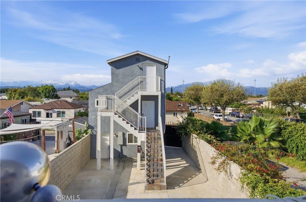 Image 4 of property listing at 8317 Whittier, Pico Rivera, CA 90660