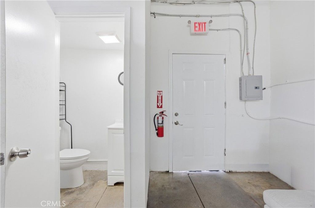 Image 7 of property listing at 8317 Whittier, Pico Rivera, CA 90660